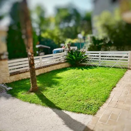 فندق مبيت وإفطار L'orto Di Rina نومانا