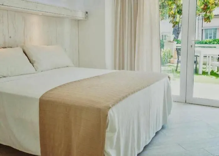 L'orto Di Rina B&B 누마나
